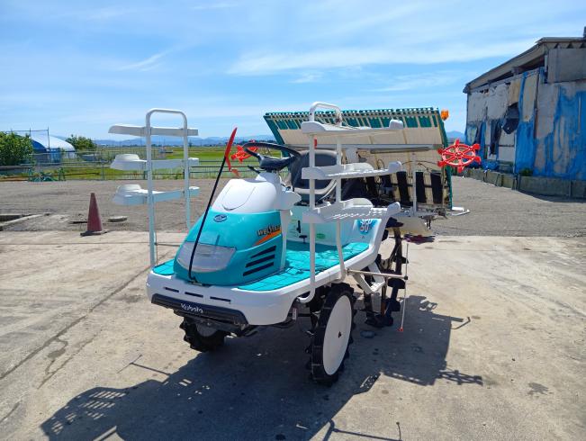 クボタ 田植機 写真
