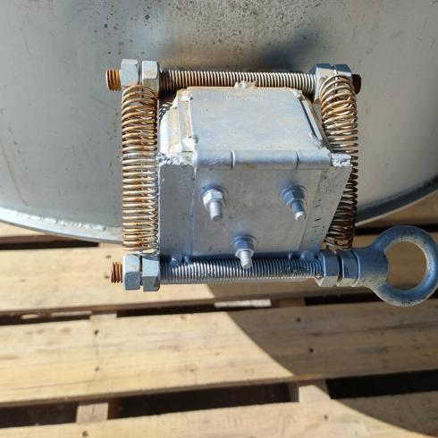  燻煙機 籾殻  くん炭機 写真４