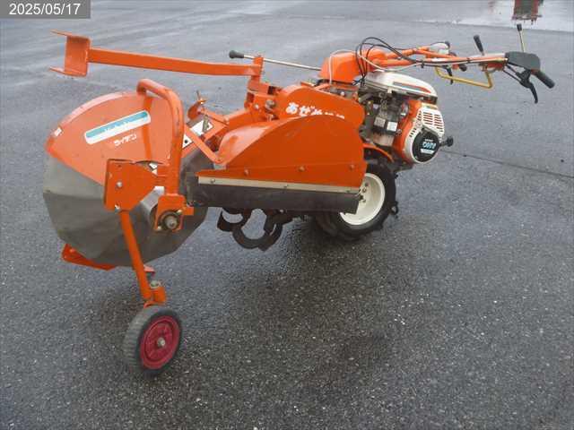クボタ 管理機乾田畦塗機 写真