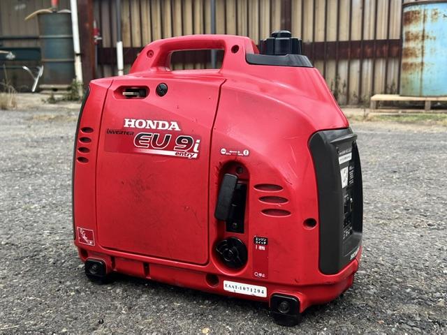 発電機 EU9i 写真３