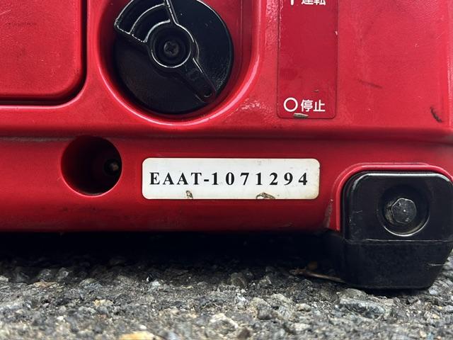 発電機 EU9i 写真６