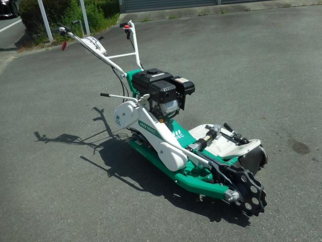 オーレック 草刈機 写真