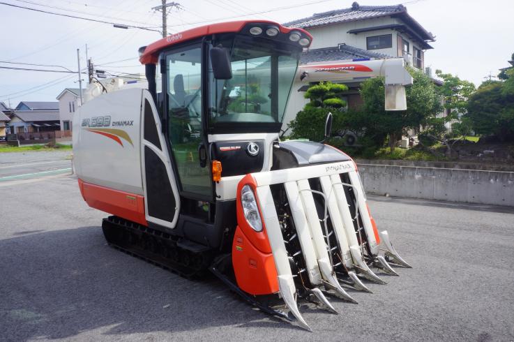 クボタ コンバイン 写真