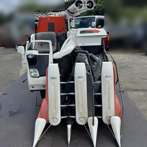 コンバイン AR323 写真２