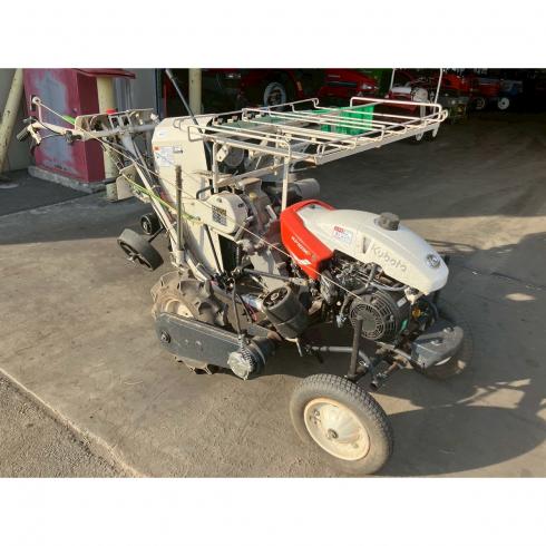 甘藷移植機 KP103E-70PSDBL 写真２