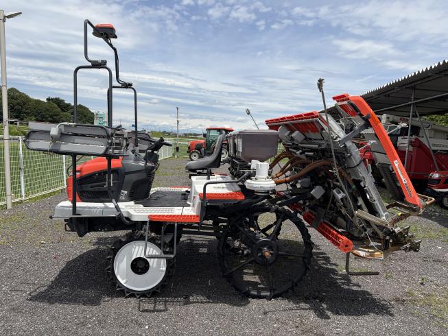 田植機 NW8S 写真４
