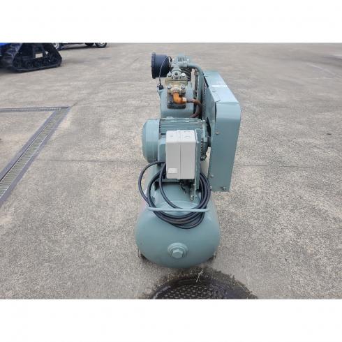 コンプレッサー 3.7P-9.5VB6 写真４
