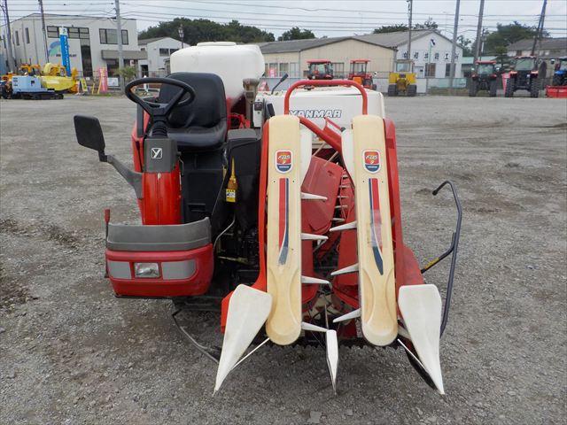 コンバイン GC215 写真５