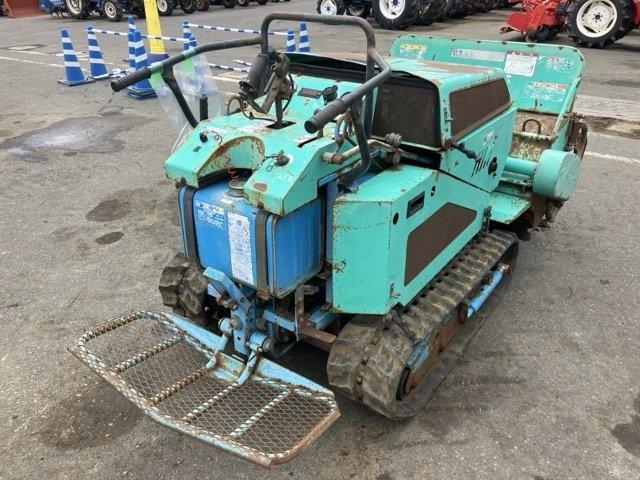 乗用草刈機 HMB1100 写真２