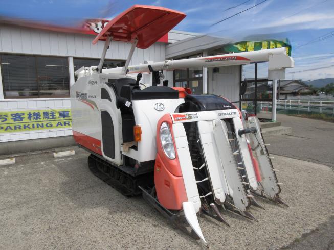 クボタ コンバイン 写真