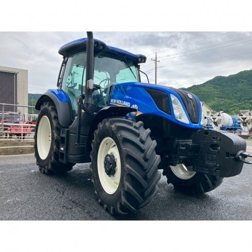 トラクター T6.165 写真２