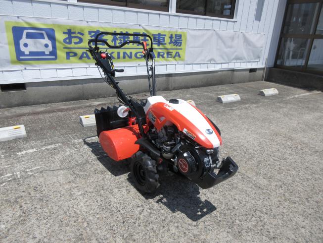 クボタ 耕耘機 写真