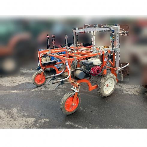 藤木農機 支柱打込機 写真