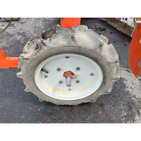 支柱打込機 TP-1500FC 写真７