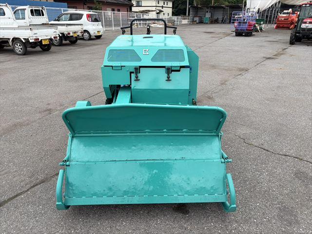 乗用草刈機 HMB1100 写真５
