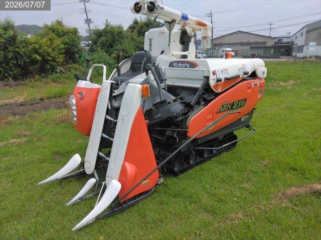 クボタ コンバイン 写真