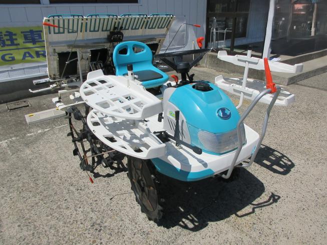 クボタ 田植機 写真