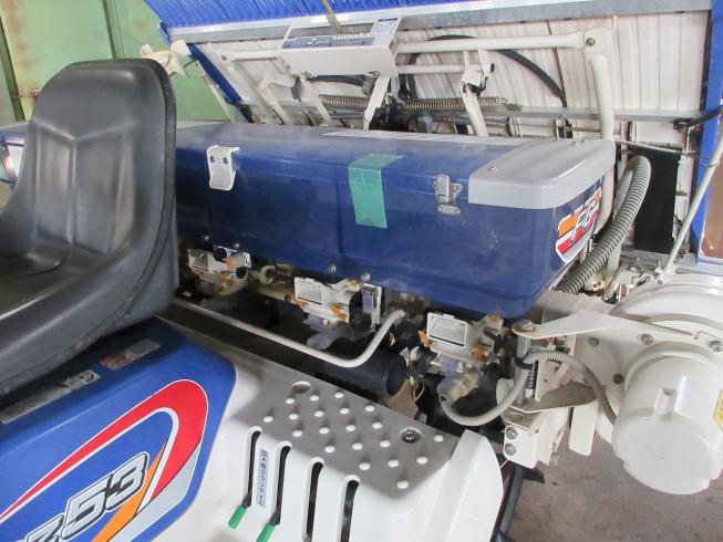 田植機  PZ53-HVRLF 写真５