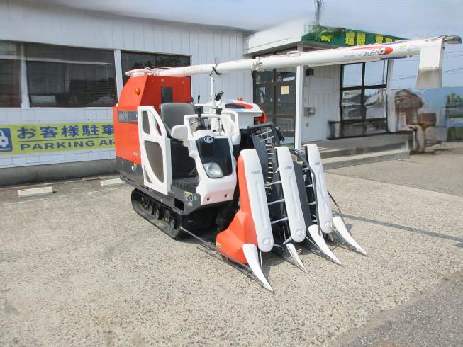 クボタ コンバイン 写真