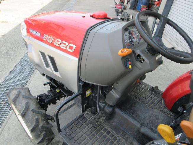 トラクター EG220 写真５