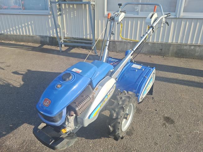 イセキ 耕耘機 写真