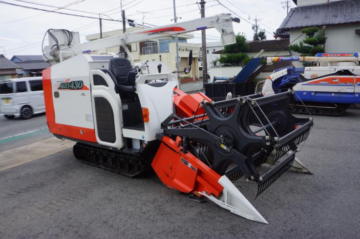クボタ 汎用コンバイン  写真
