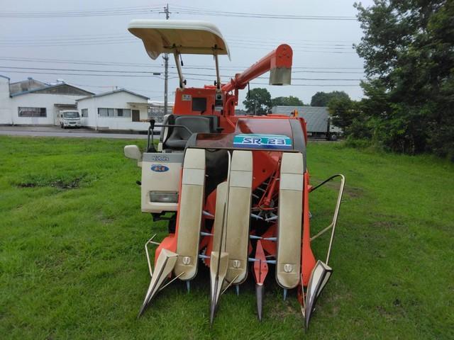 コンバイン SR23J 写真５
