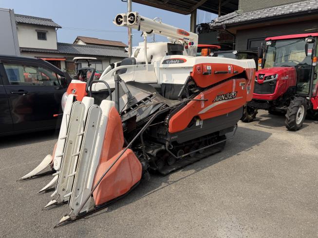 クボタ コンバイン 写真