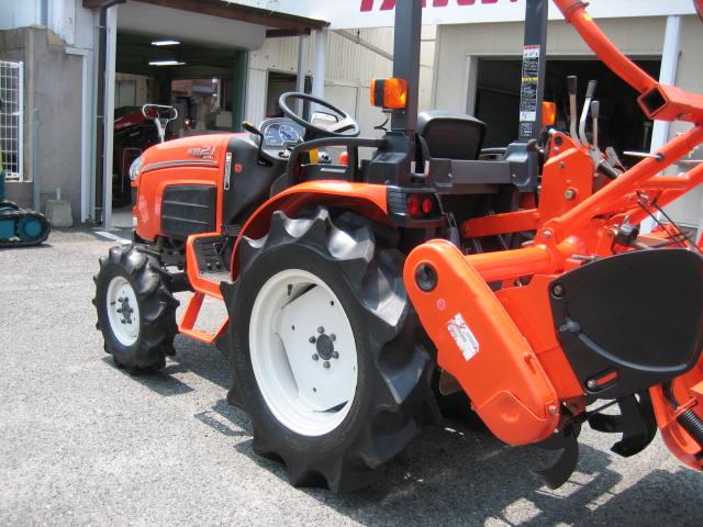 トラクター KB21XMA 写真８