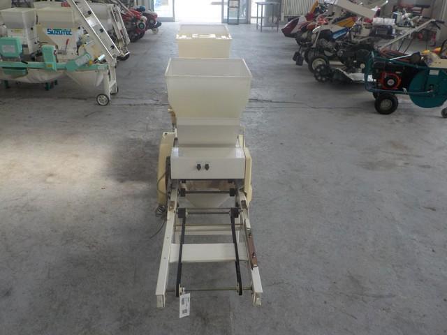 全自動播種機 THK-2005B 写真５