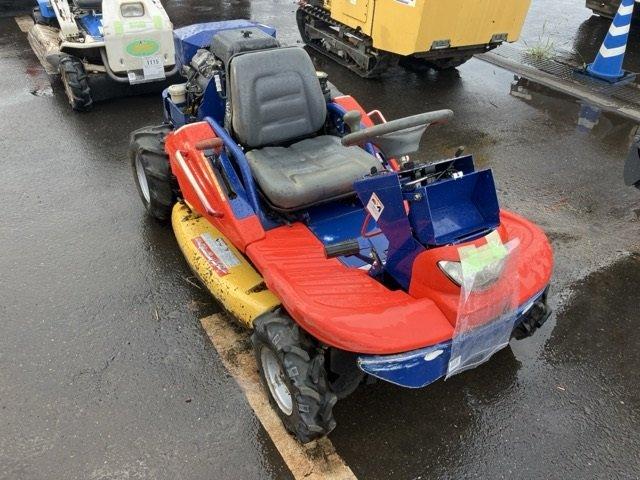 乗用草刈機 CM225 写真４