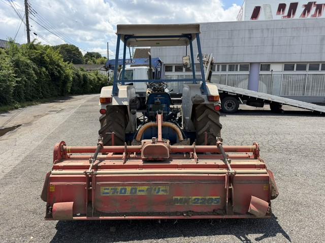 トラクター 4610 写真３