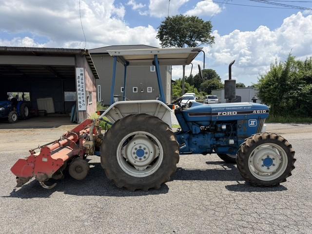 トラクター 4610 写真２