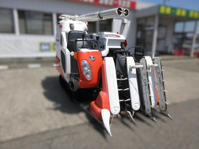 クボタ コンバイン 写真
