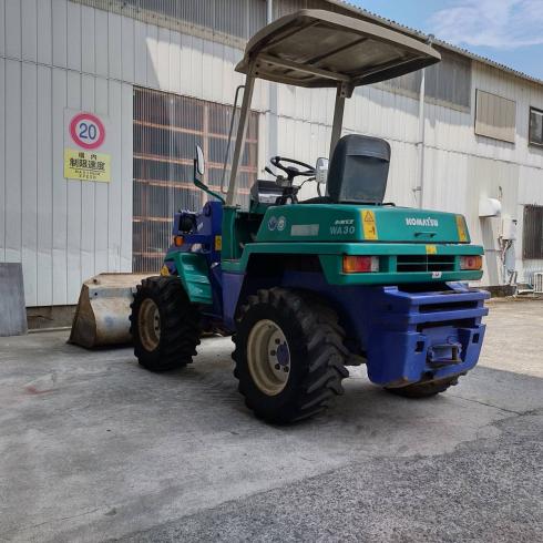 ホイールローダー WA30-5E 写真５