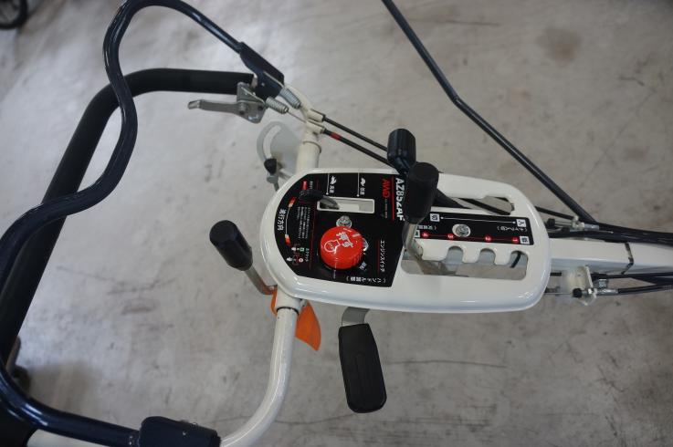 畦草刈機 AZ852AF 写真７