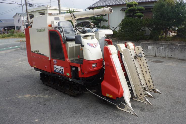 ヤンマー コンバイン 写真