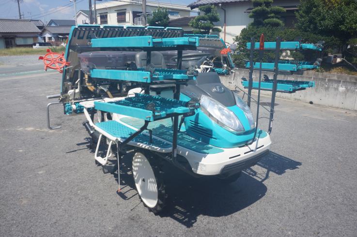 クボタ 田植機 写真