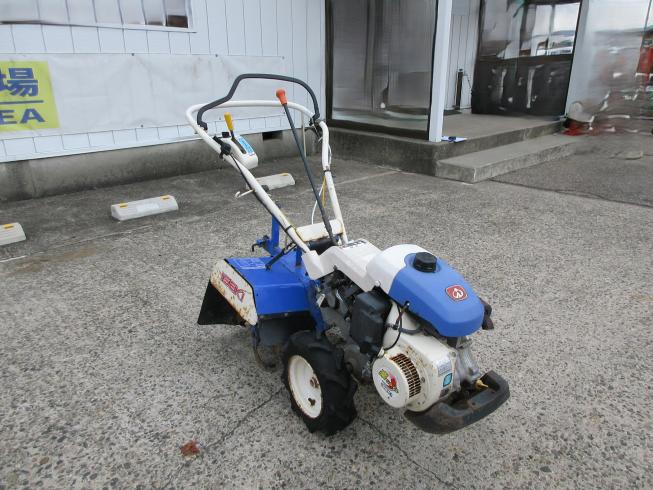 イセキ 耕耘機 写真