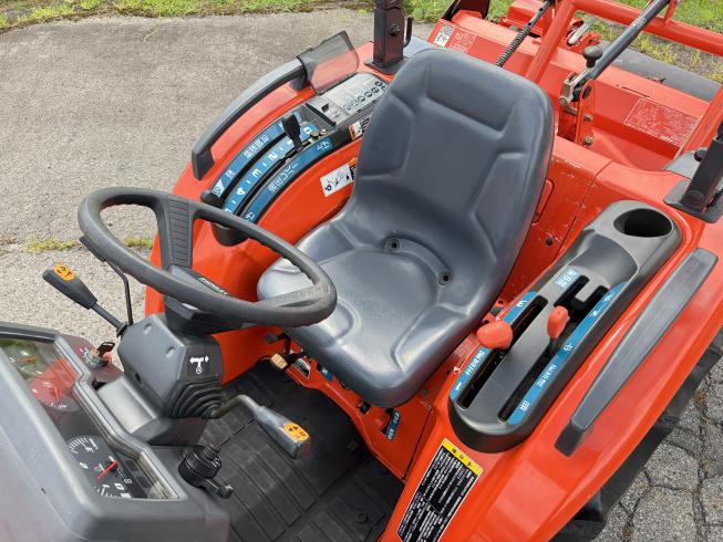 トラクター TZ210(クボタKT210) 写真８