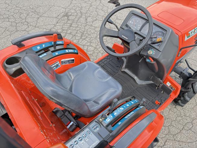 トラクター TZ210(クボタKT210) 写真９