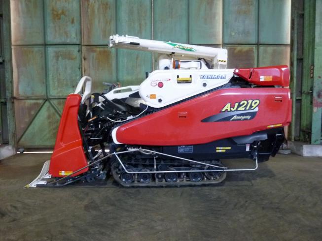 コンバイン AJ219 写真４
