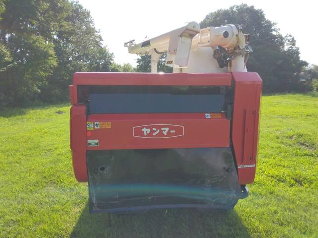 コンバイン GC222 写真３
