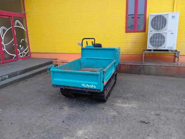 クボタ 運搬車 写真