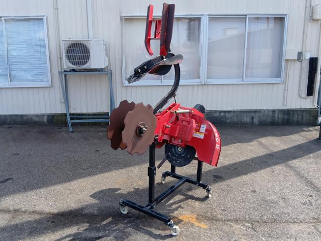 冨士トレーラー 溝堀機 写真