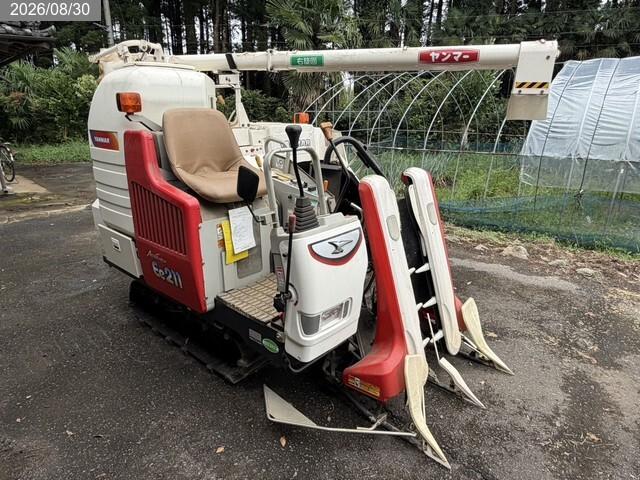 クボタ コンバイン 写真
