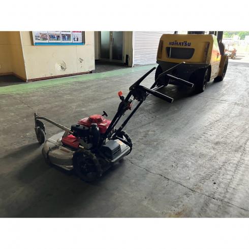草刈機 UM2460 写真３