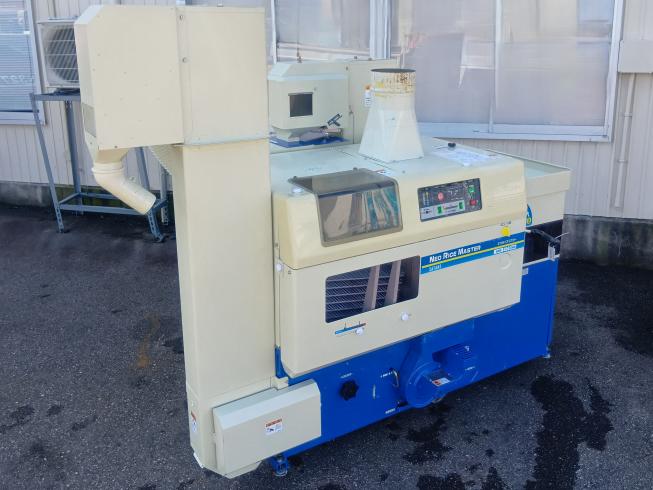 サタケ 籾摺機 写真