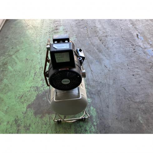 コンプレッサー TFP04E-10 写真４