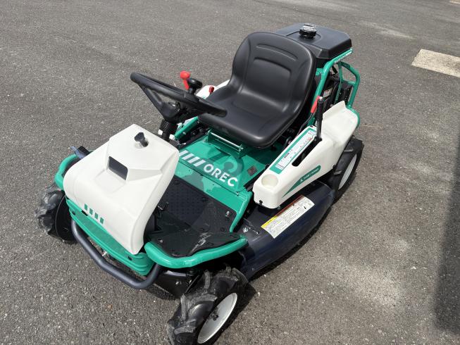 乗用草刈機 RM832A 写真７